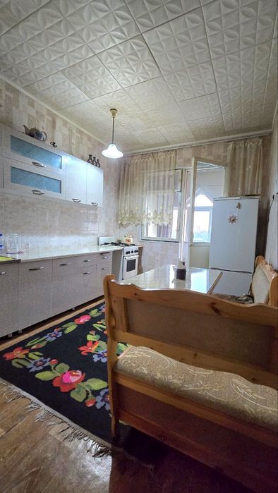 Продаётся 2/9/9 на массиве ТТЗ-2 
Ттз1 
2/4/4
Комнаты раздельные 
Сан