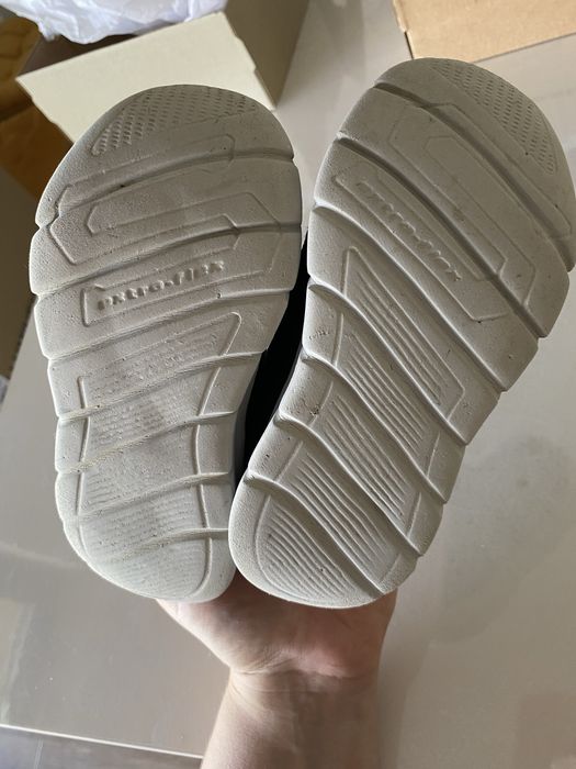 Adidasi Skechers marime 25 17,5 cm interior