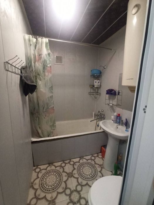 Срочно продаётся 2х ком квартира на Микрорайон