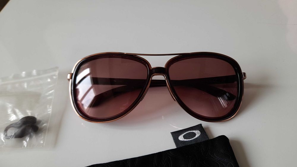 Слънчеви очила Oakley