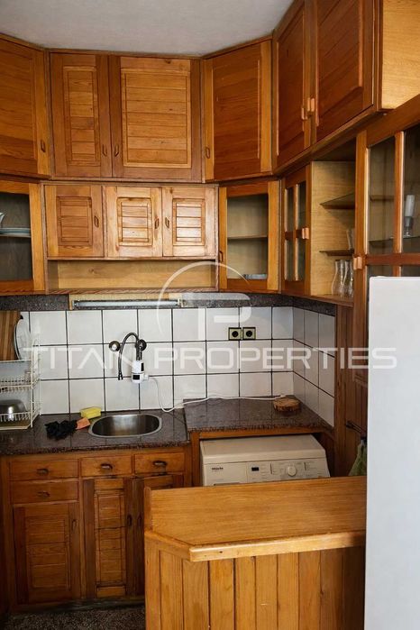 Многостаен,за продажба , Оборище