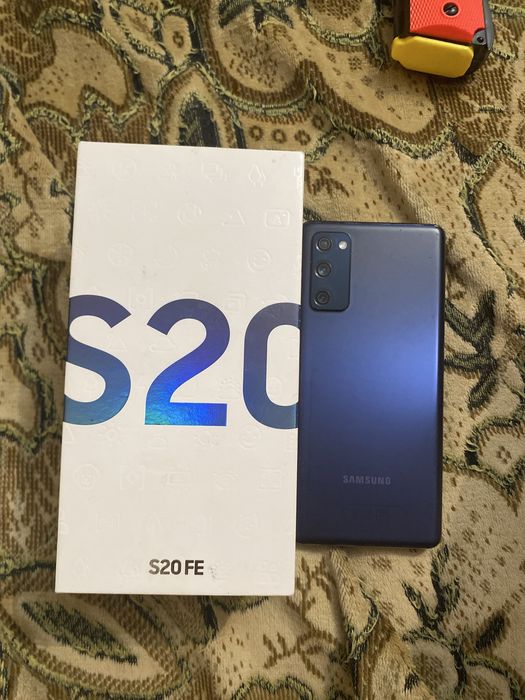 Samsung S20 FE. 128 gb, cloud navy цвет