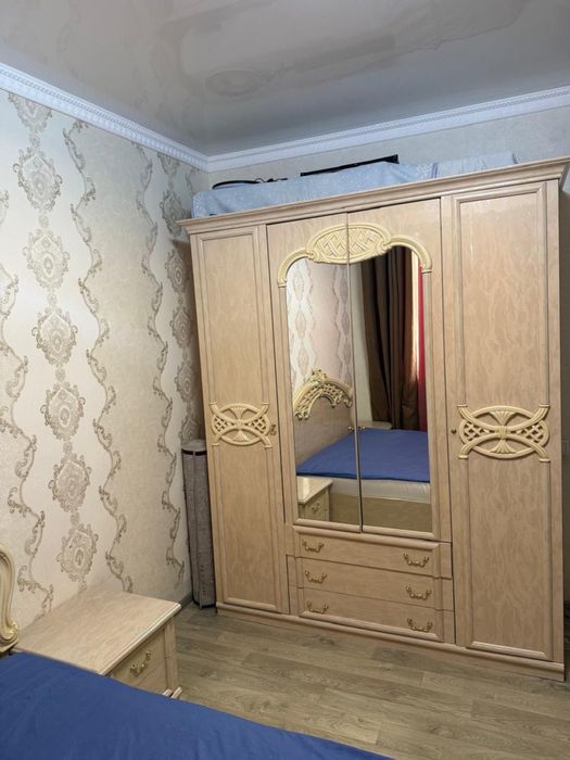 Продам спальный гарнитур