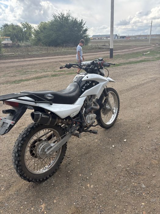 Продам мотоцикл эндуро