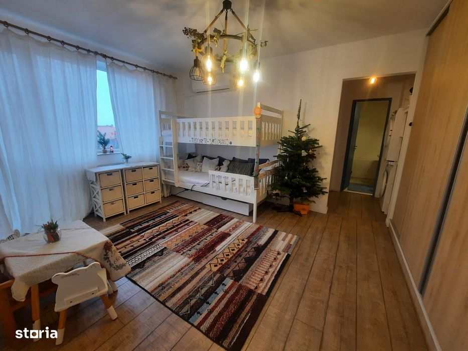 Vand Apartament 3 camere central Satu Mare — fotografia 3