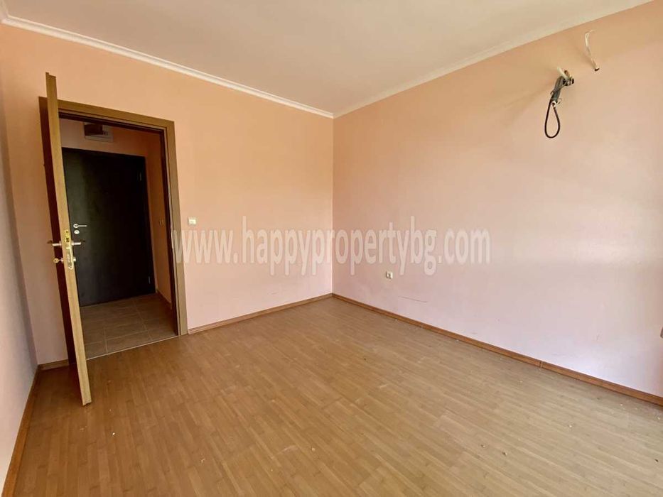 Продава се Двустаен апартамент в к.к. Елените - 58 кв.м за 725 €/кв.м - Снимка #3