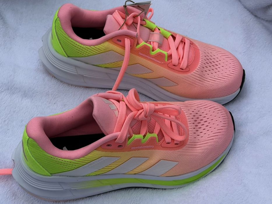 Adidas уникални дамски сникърси нови 38 2/3