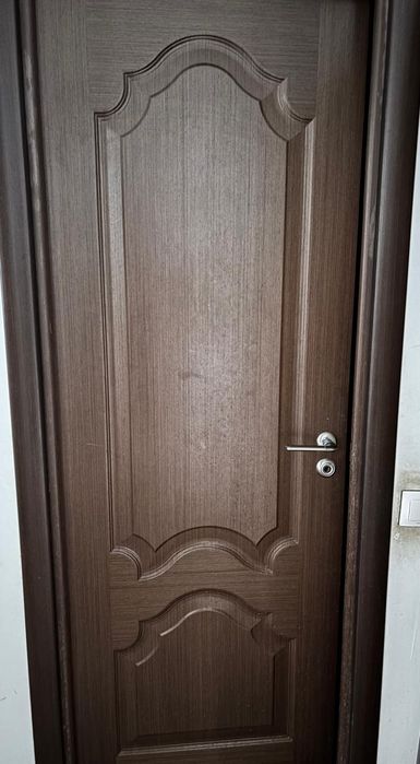 Продам межкомнатные двери