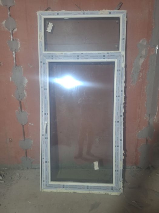 Пластик есік және терезе