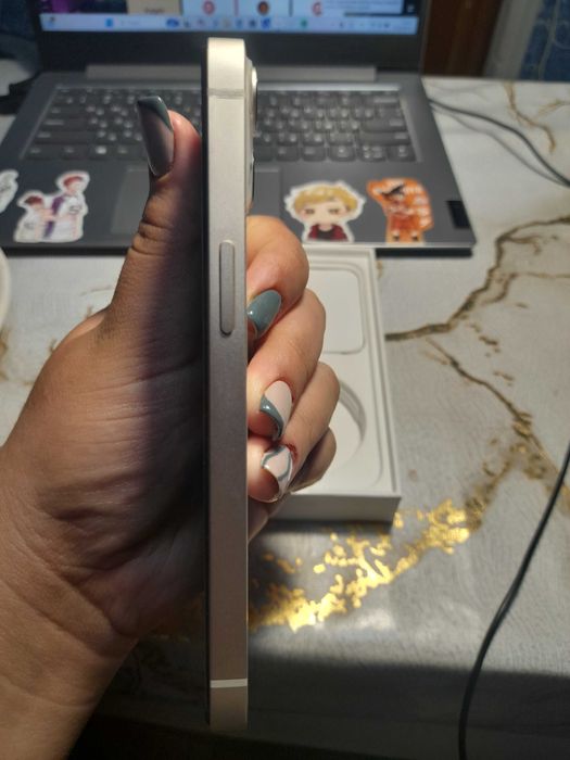 Продаю Iphone 13 на запчасти,либо на ремонт