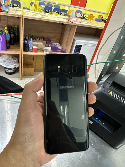 Самсунг S8 в хорошем состоянии