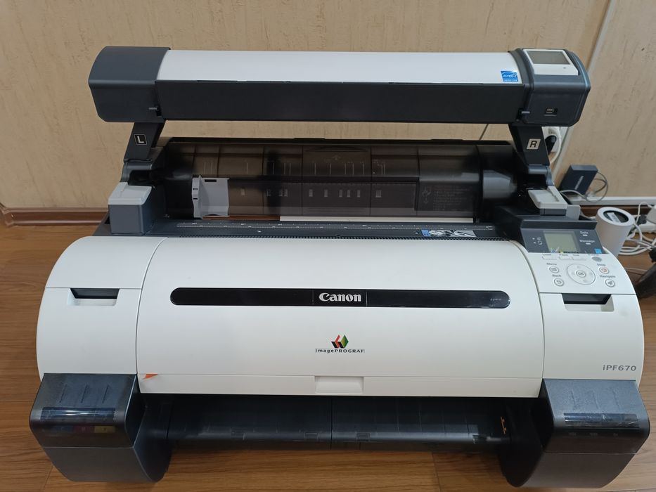 Canon imagePROGRAF iPF670
