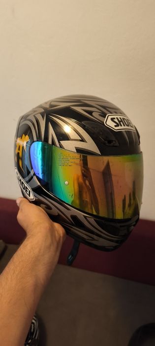 Vând căști motocicleta