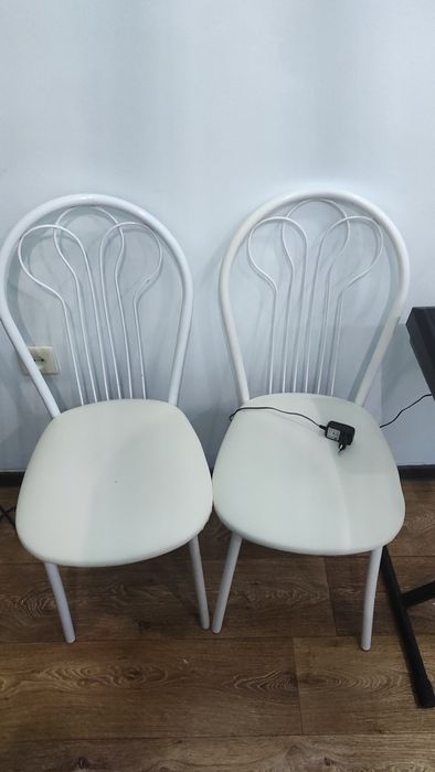 Продам два стула стул 6500