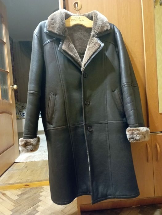 Продам мужскую дублёнку.