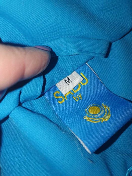 Продам куртку (новая)