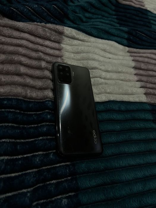 Продам смартфон в