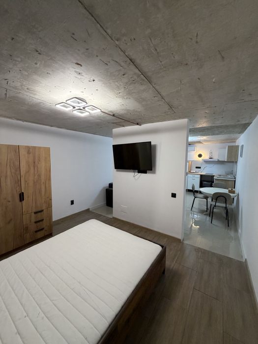 INVESTIȚIE! 2 Spații Comerciale! Intrare Separata! Randament Mare!!