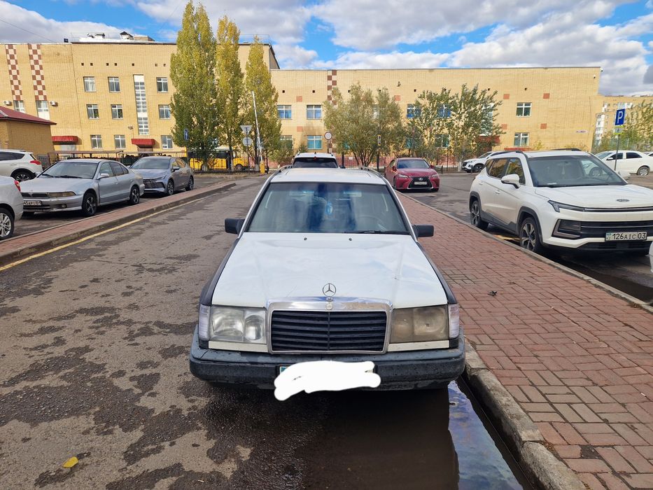 Мерседес уневерсал 124