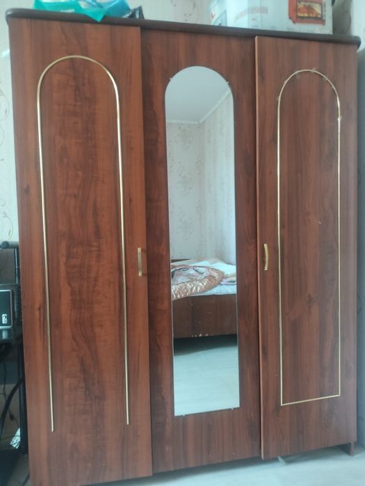 Продаю шкаф для одежды