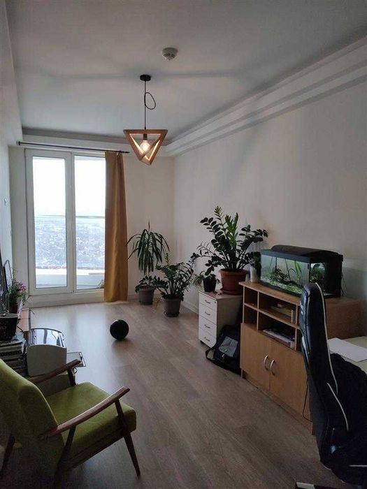 Тристаен имот в кв.Младост 4