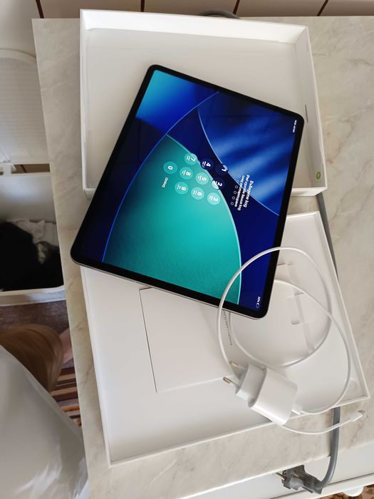 Ipad air 13 , 128 gb