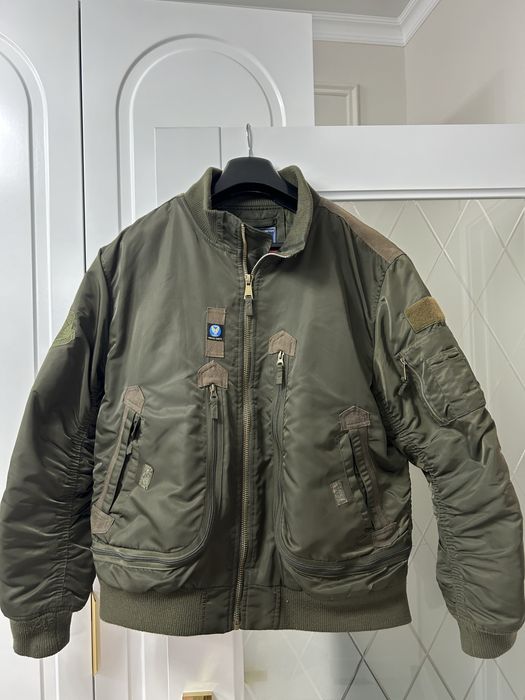 Мужская куртка-бомбер