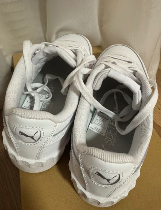 Pontofi sport, Puma sneakers