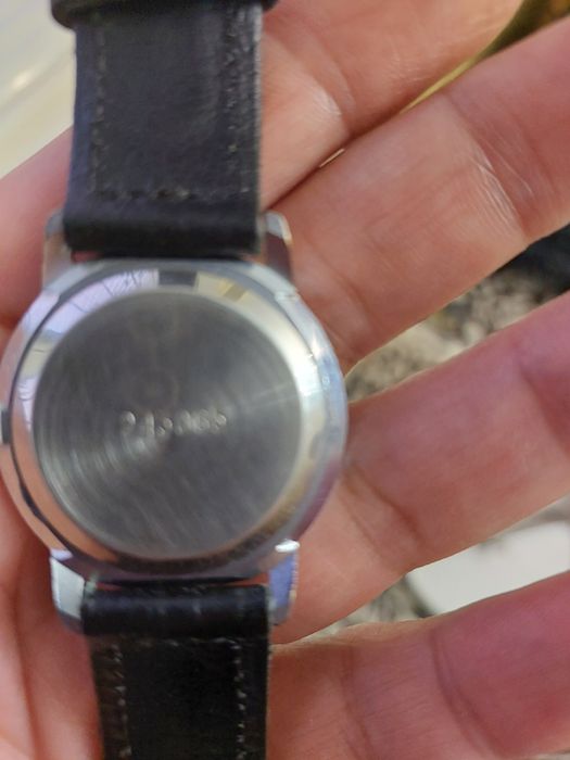 Продам мужские часы.