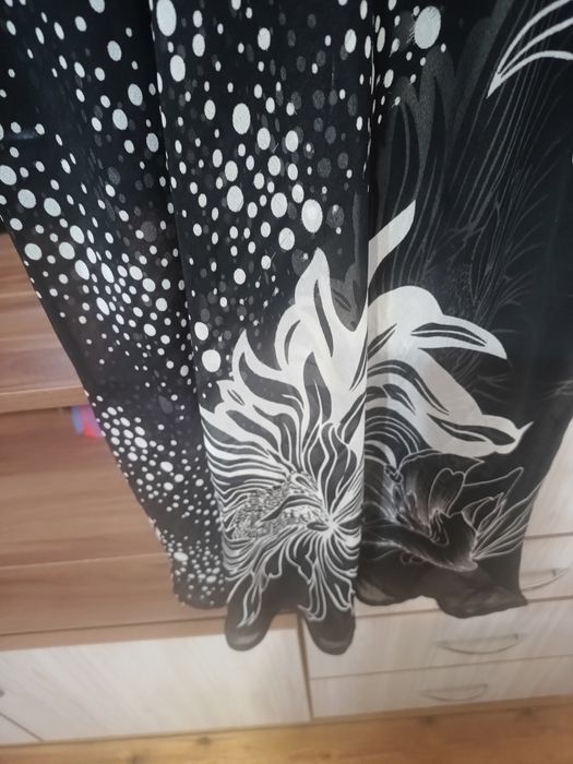 Малка,черна, копринена рокля