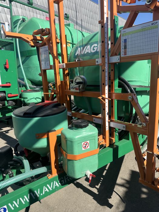 Прицепной опрыскиватель (AVAGRO)(авагро)
