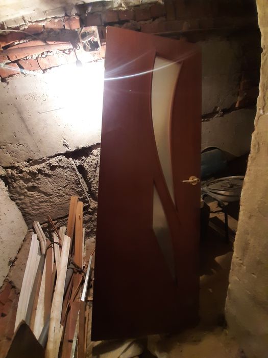 Продам бу двери .