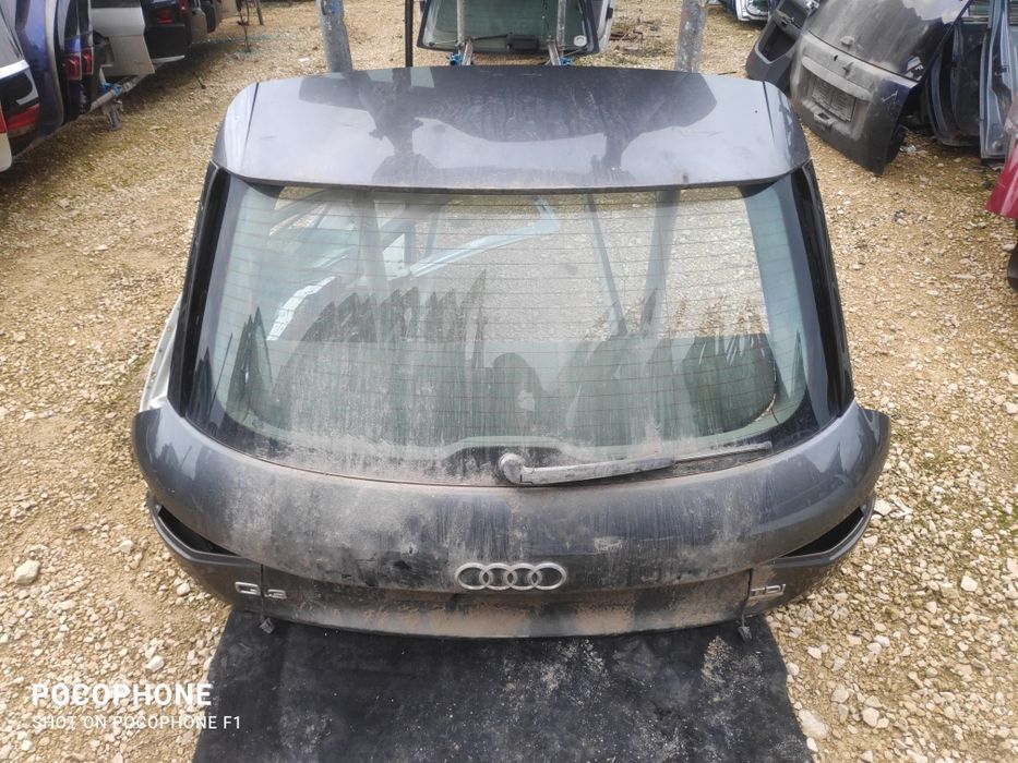 Врата багажник Audi Q3 / Ауди КЮ3 2012г