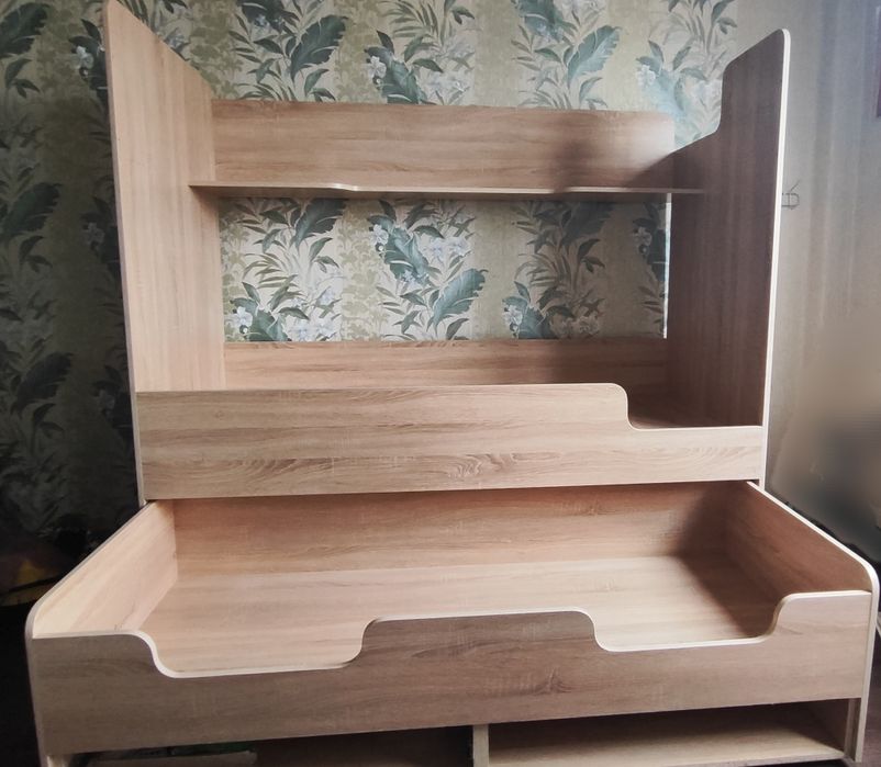 Двух, трёх ярусная кровать.