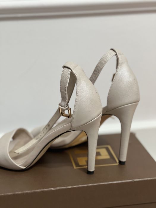 Босоножки кожаные турция