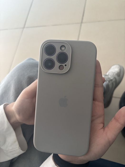 Продаю Айфон 14 Про макс