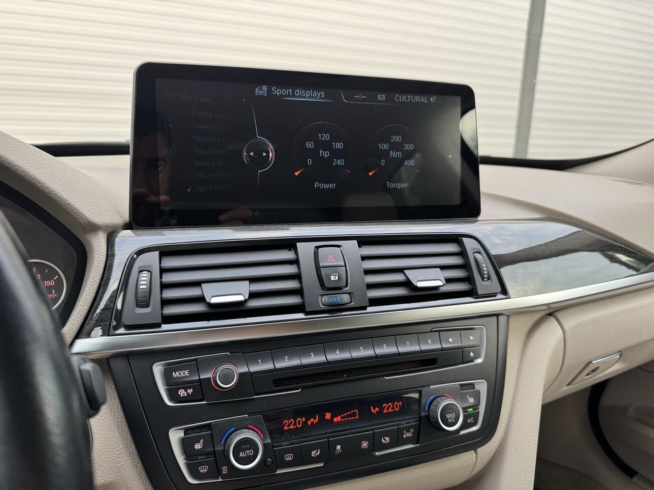 BMW 3 GT 2.0D Automat 2014 E5 LED l Piele l Navi 3D l CarPlay l Posibilitate garantie 1 an l Accept variante