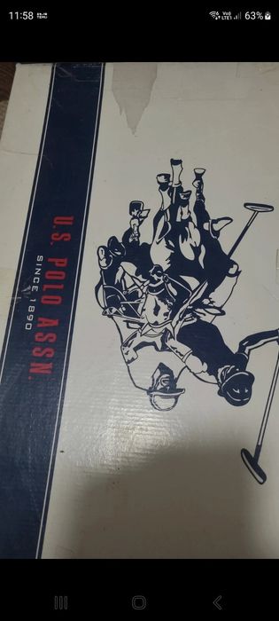 Cizme noi cu eticheta