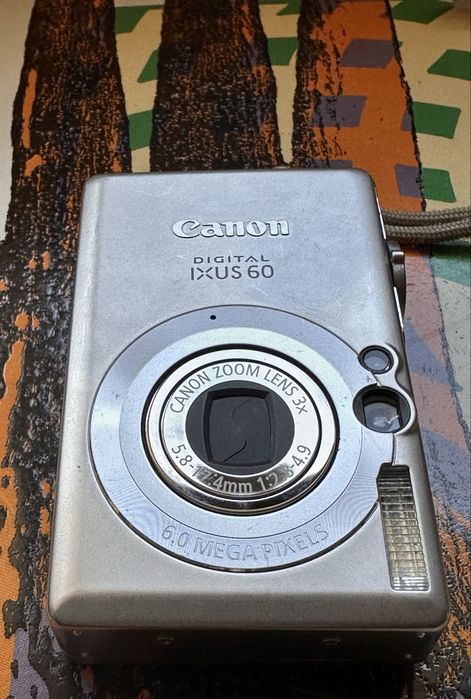 canon ixus 60 retro digital