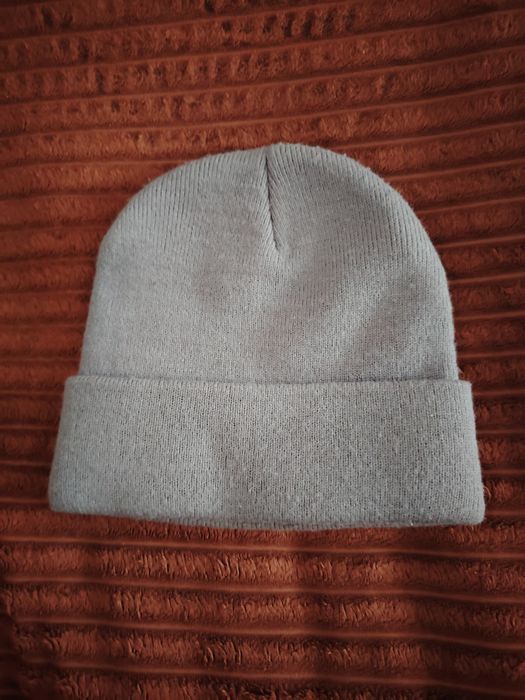 Мужские шапки 2 за 2000 тг