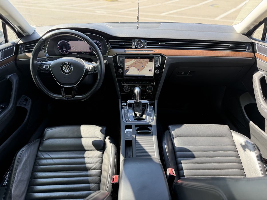 Vand Vw Passat R-Line