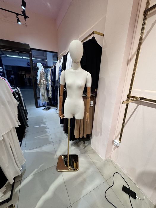 Продам новые манекены