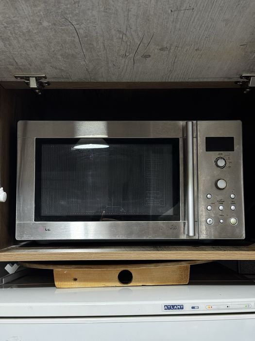 Микроволновка от бренда LG