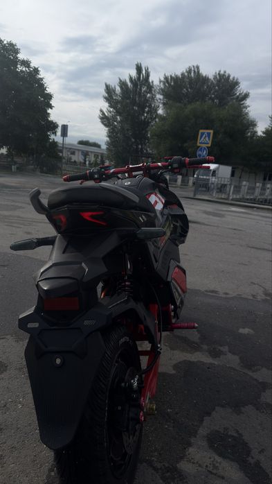5000W strit bayk.