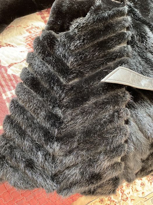 Продам мутоновую шубу