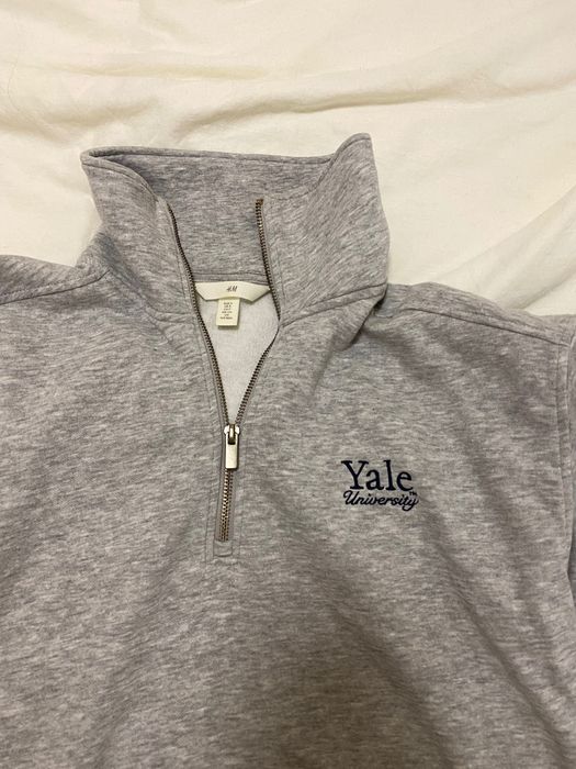 Сива блуза на H&M