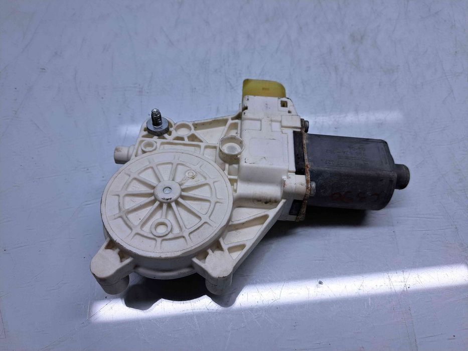 Motoras geam stanga fata Bmw 3 (E90) [Fabr 2005-2011]