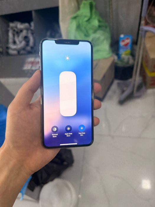 iPhone xs max 64gb
