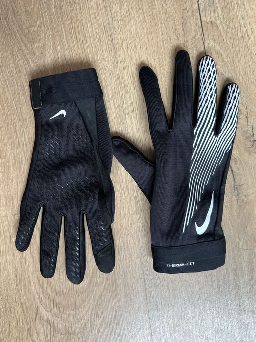 Nike Ръкавици.