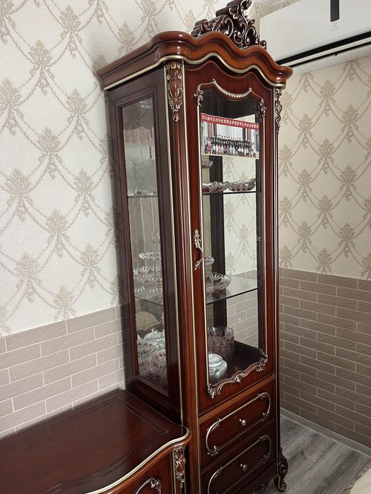 шкаф-витрина •Гарнитур для зала